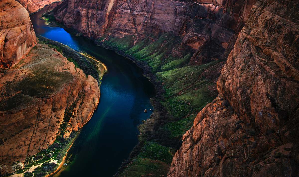horseshoe bend photo of Horseshoe Bend, Arizoina canyon